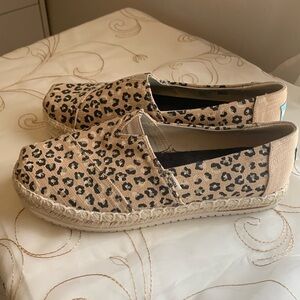 TOMS  Alpargate Rope Platform Cheetah Espadrille Size 6 1/2